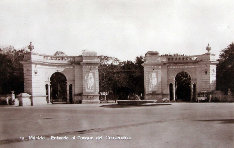 ENTRADA AL PARQUE DEL CENTENARIO