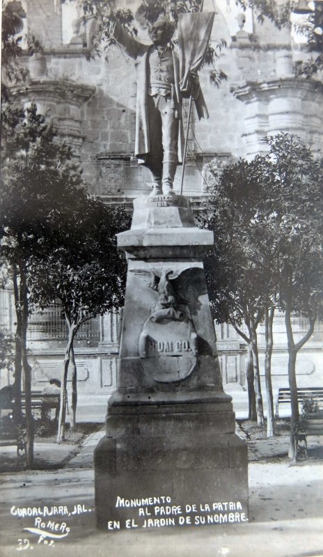 MONUMENTO A HIDALGO