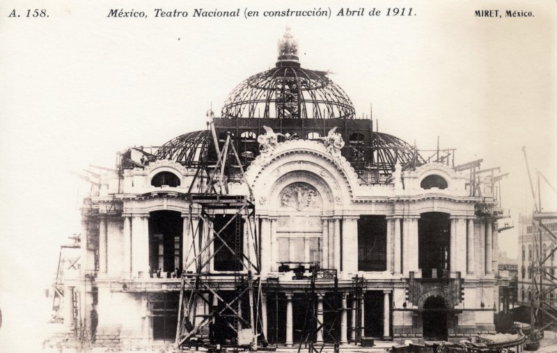 Palacio de Bellas Artes en construcción (Abirl 1911)