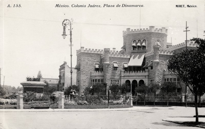 Plaza de Dinamarca, en la Colonia Juárez