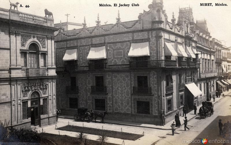 El Jockey Club (Casa de los Azulejos)