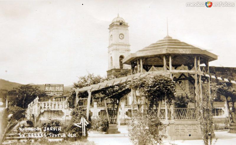 KIOSKO Y JARDIN