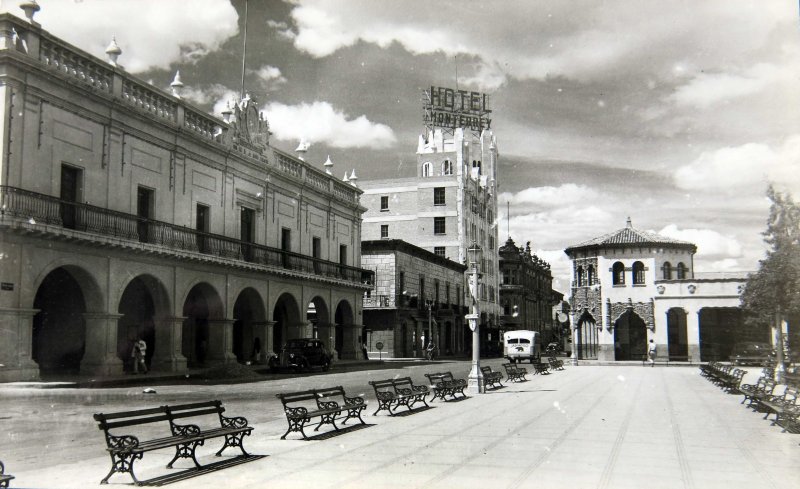 Plaza Zaragoza y Palacio Municipal