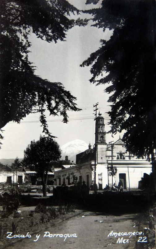 ZOCALO Y PARQUE