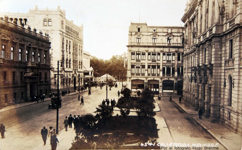 CALLE DE TACUBA Por el fotografo Hugo Brehme