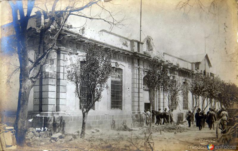 ESCENA DURANTE LA REVOLUCION MEXICANA Por el Fotografo MANUEL RAMOS