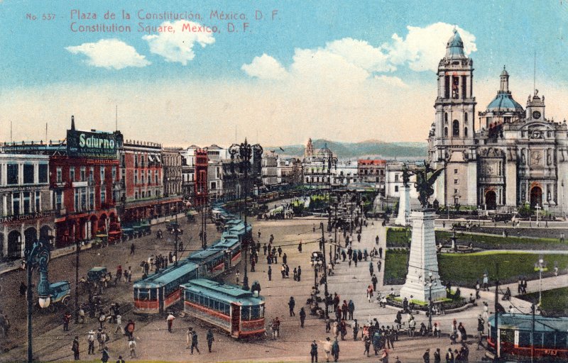 El Zócalo (Plaza de la Constitución)