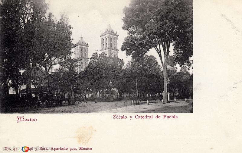 Catedral y Zócalo de Puebla