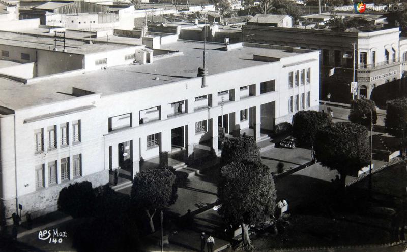 EDIFICIO GUBERNAMENTAL