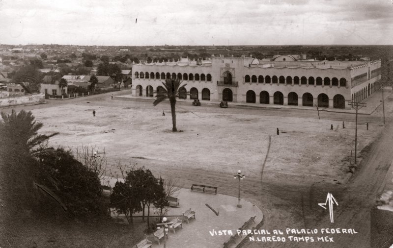 Vista del Palacio Federal de Nuevo Laredo