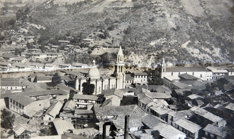 Panorama de Angangueo Michoacan en 1924