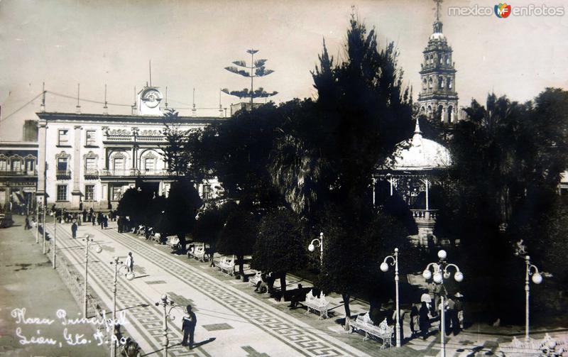 La Plaza Principal