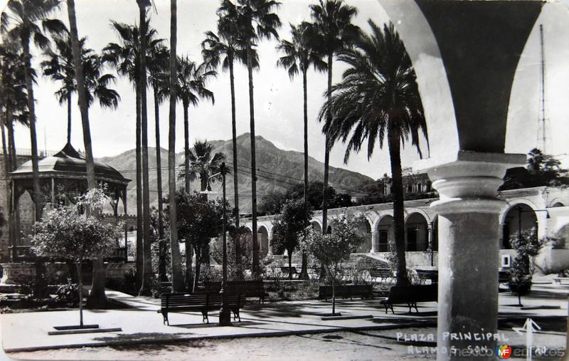 La Plaza Principal