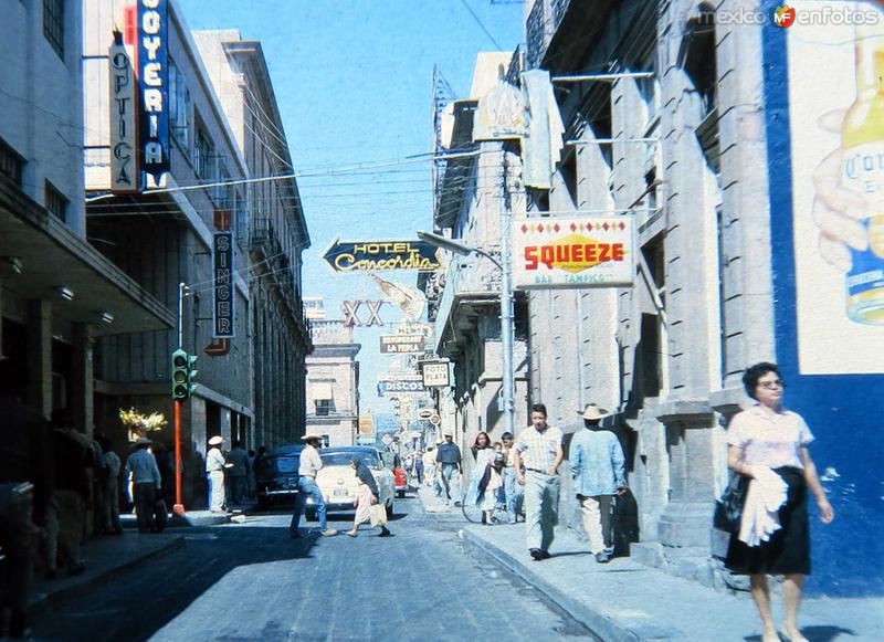 Calle Juan Sarabia y Hotel Concordia (1963)