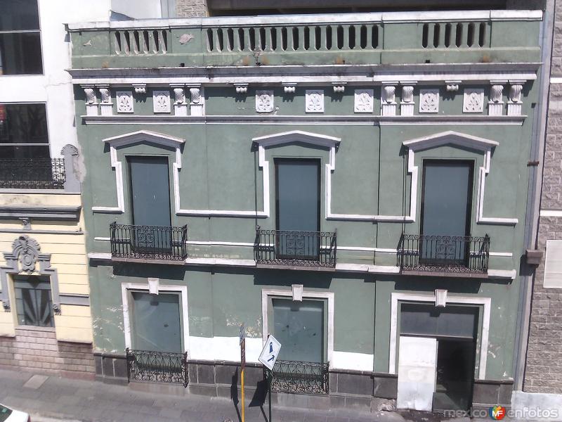 Arquitectura colonial en la calle 2 oriente. Febrero/2016