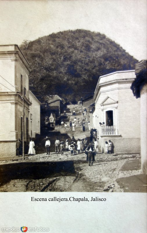 Escena callejera Posiblemente de Chapala o El Penon de Mexico D F fechada el 29 de Dic. 1906