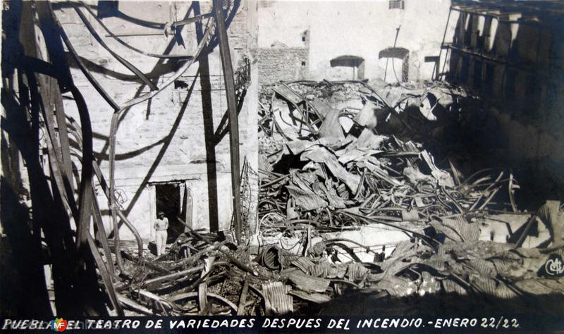 El Teatro Variedades despues del Incendio del 22 de Enero de 1922