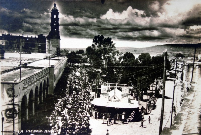 Un Desfile Militar La Piedad Michoacan