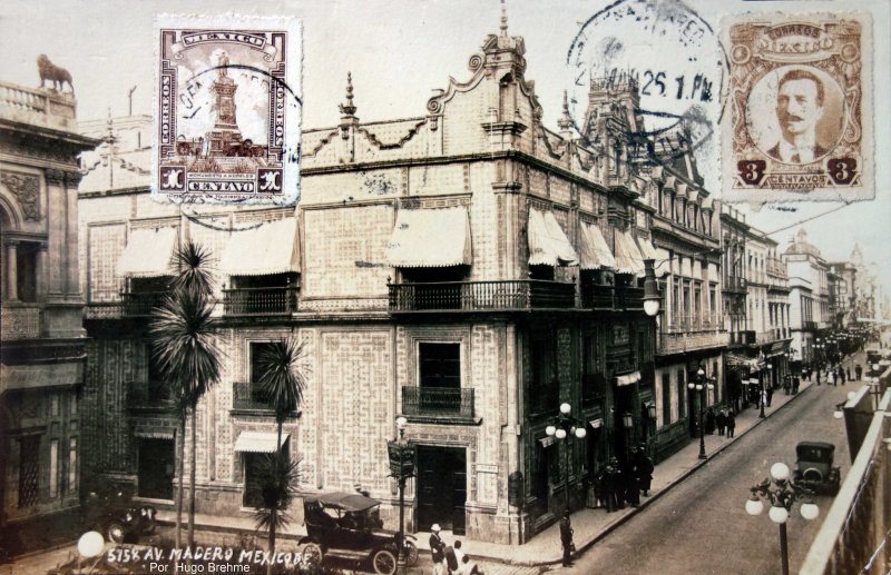Avenida Francisco I Madero y Casa de los Azulejos por HUGO BREHME