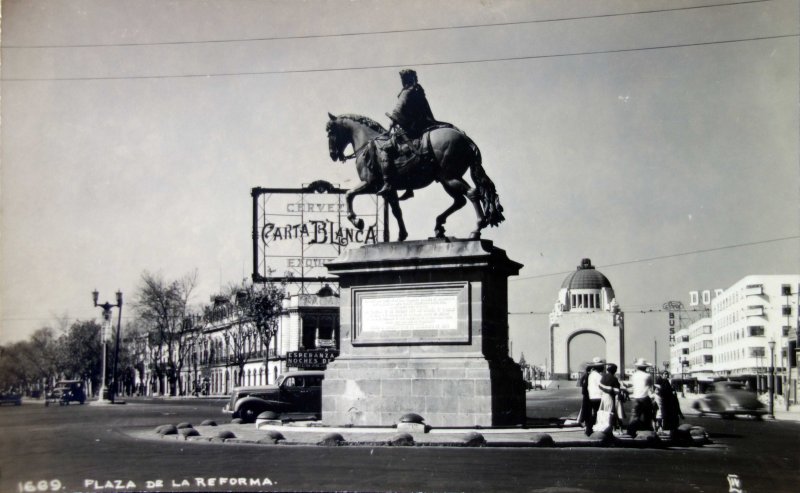 Monumento a Carlos IV y plaza de la Reforma