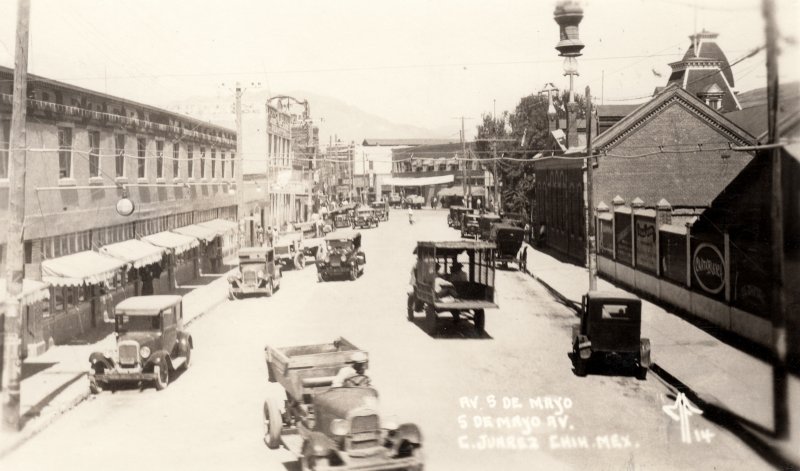 Avenida Juárez, entre Vicente Guerrero y 16 de Septiembre