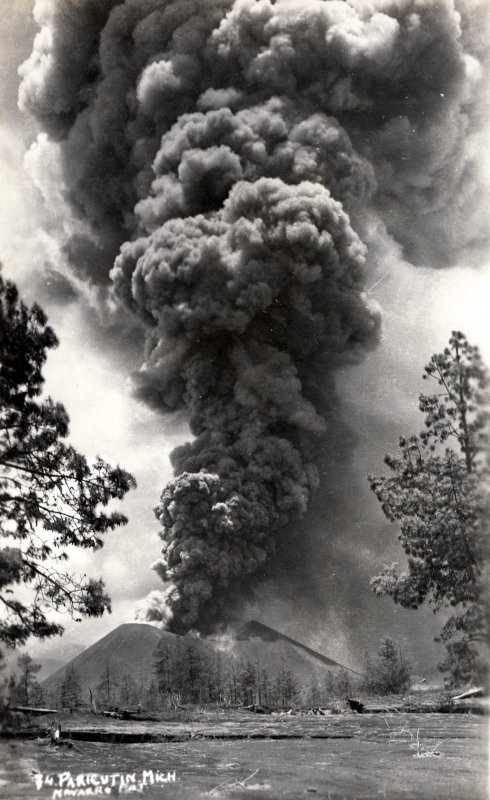 Volcán Paricutín en erupción (1943)