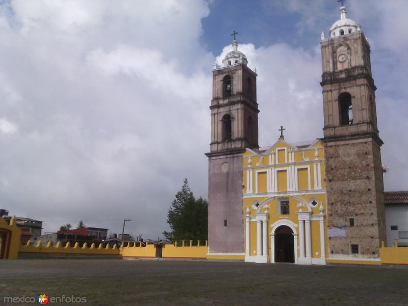 Atrio y ex-convento franciscano del siglo XVI. Julio/2016