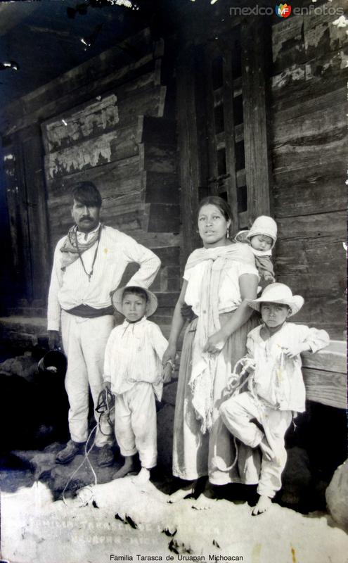 Familia Tarasca de Uruapan Michoacan