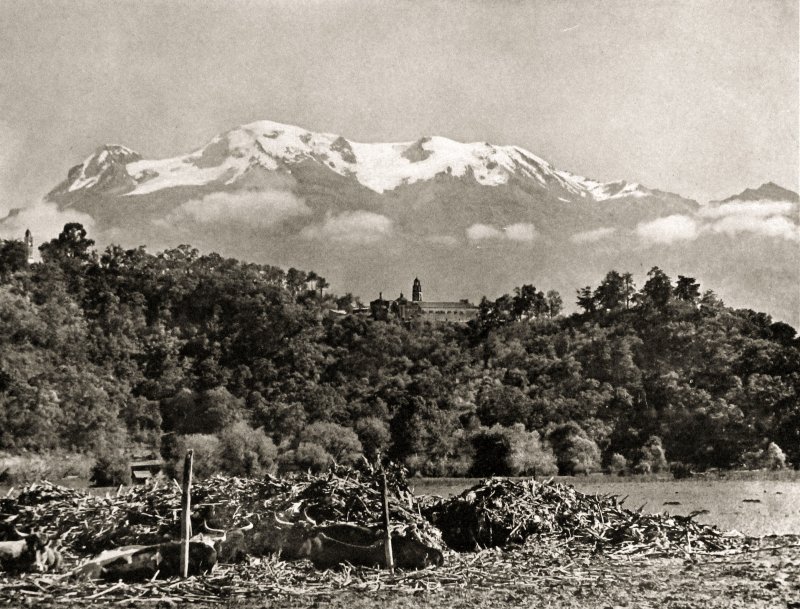 El Iztaccíhuatl, visto desde Amecameca