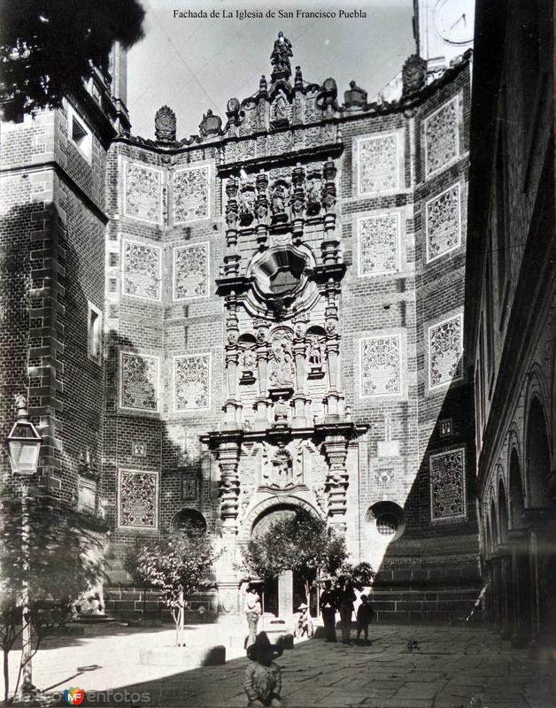 Fachada de La Iglesia de San Francisco Puebla