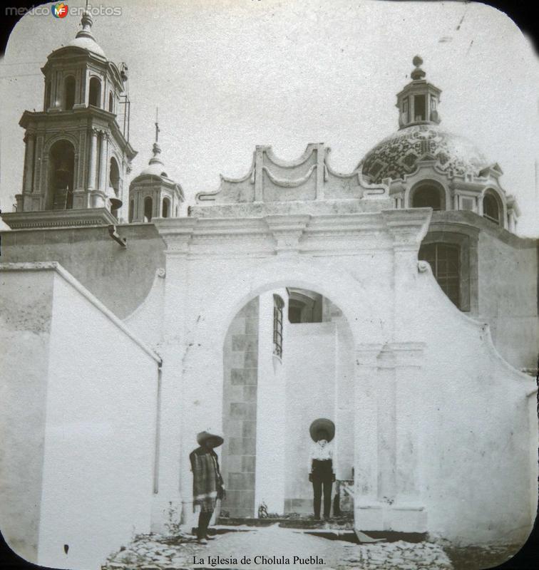 La Iglesia de Cholula Puebla..