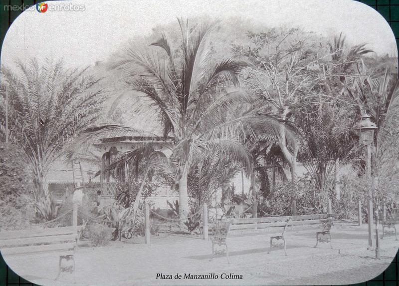 Plaza de Manzanillo Colima.