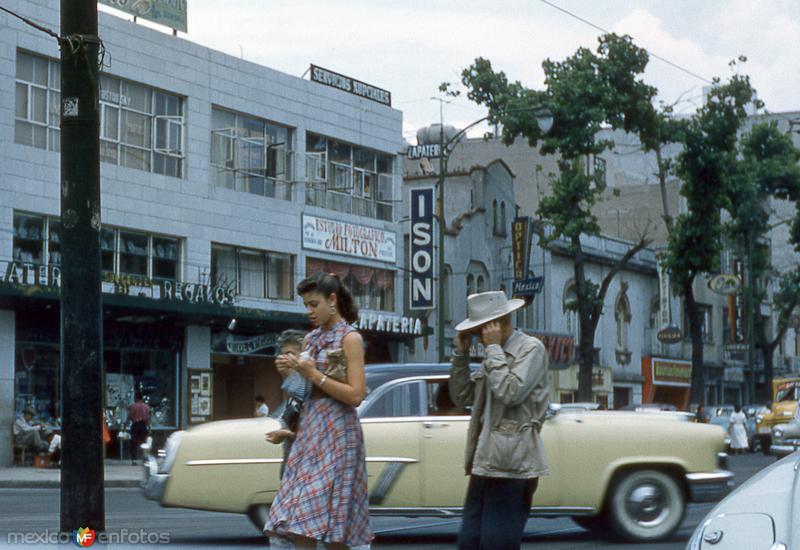 Avenida de los Insurgentes a la altura de Avenida Sonora (1954)