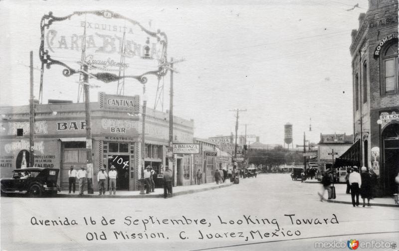 Cruce de Avenida 16 de Septiembre y Avenida Juárez