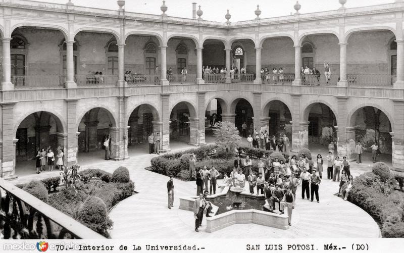 Interior de la Universidad Autónoma de San Luis Potosí