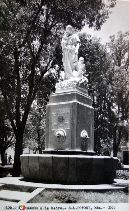 Monumento a La madre.