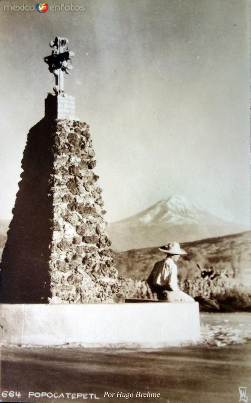 Volcan Popocatepetl Por el fotografo Hugo Brehme.