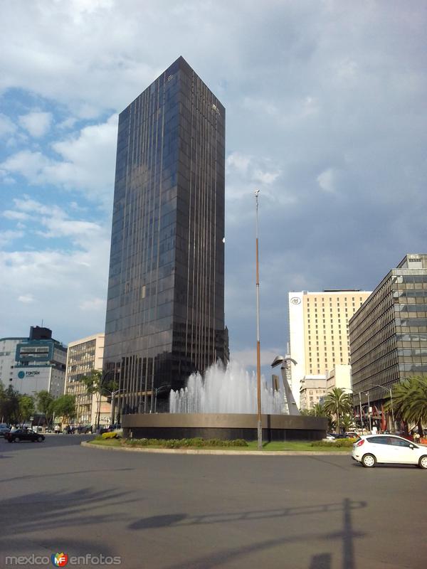 "El Prisma" Paseo de la Reforma. Mayo/2016