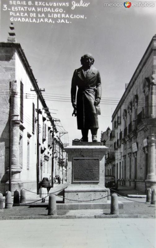 Monumento a Hidalgo.