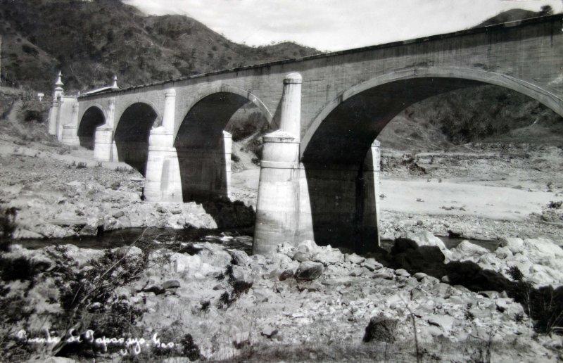 Puente de Papagayo.