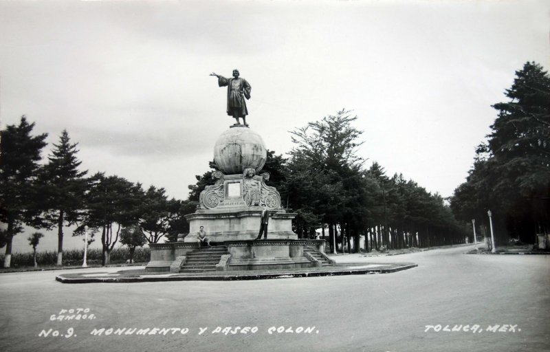 Monumento y paseo Colon.