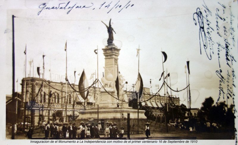 Innaguracion de el Monumento a La Independencia con motivo de el primer centenario 16 de Septiembre de 1910