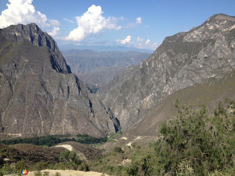 Barranca de Tolantongo desde el mirador. Junio/2017