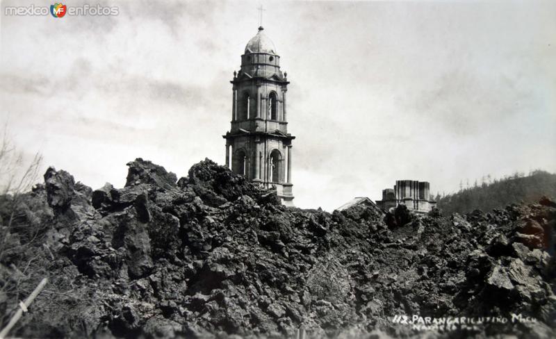 Iglesia sepultada parcialmente por el Volcan.