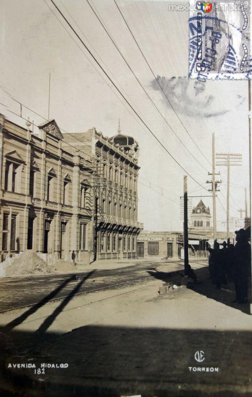 Avenida Hidalgo ( Circulada el 4 de Octubre de 1930 ).