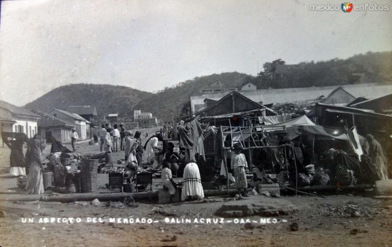 Un aspecto del mercado ( Circulada el 18 de Septiembre de 1911 ).