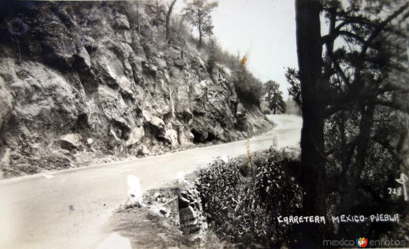 Carretera de Mexico a Puebla.