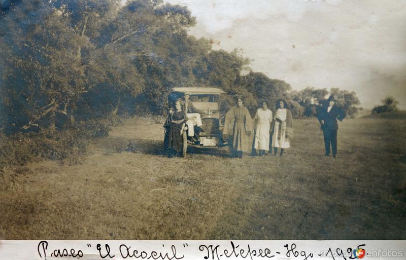 Paseo el Acocul fechada en 1925.