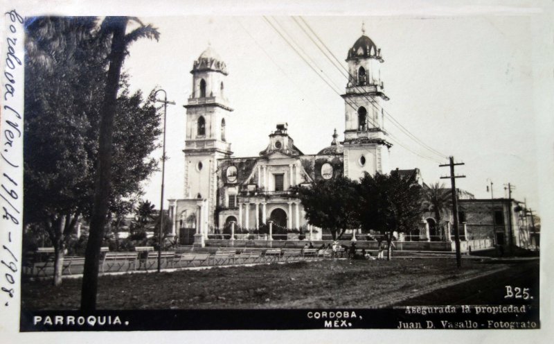 La parroquia por el Fotógrafo Juan D. Vasallo ( Circulada 17 de Abril 1908)..