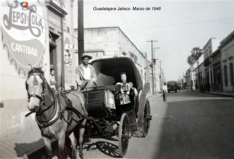Escena Callejera Guadalajara Jalisco Marzo de 1946 .